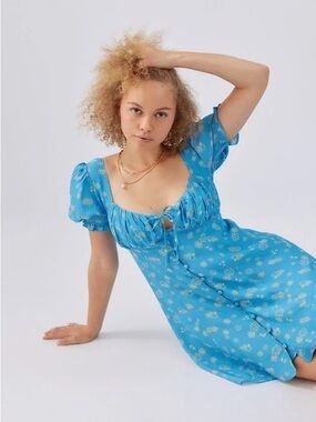UO Blue Floral Tie-Front Puff Sleeve Dress